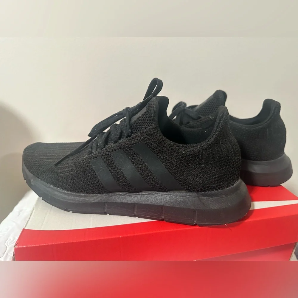 ADIDAS MEN SWIFT RUN 1.0 SHOES - Picture 5 of 6